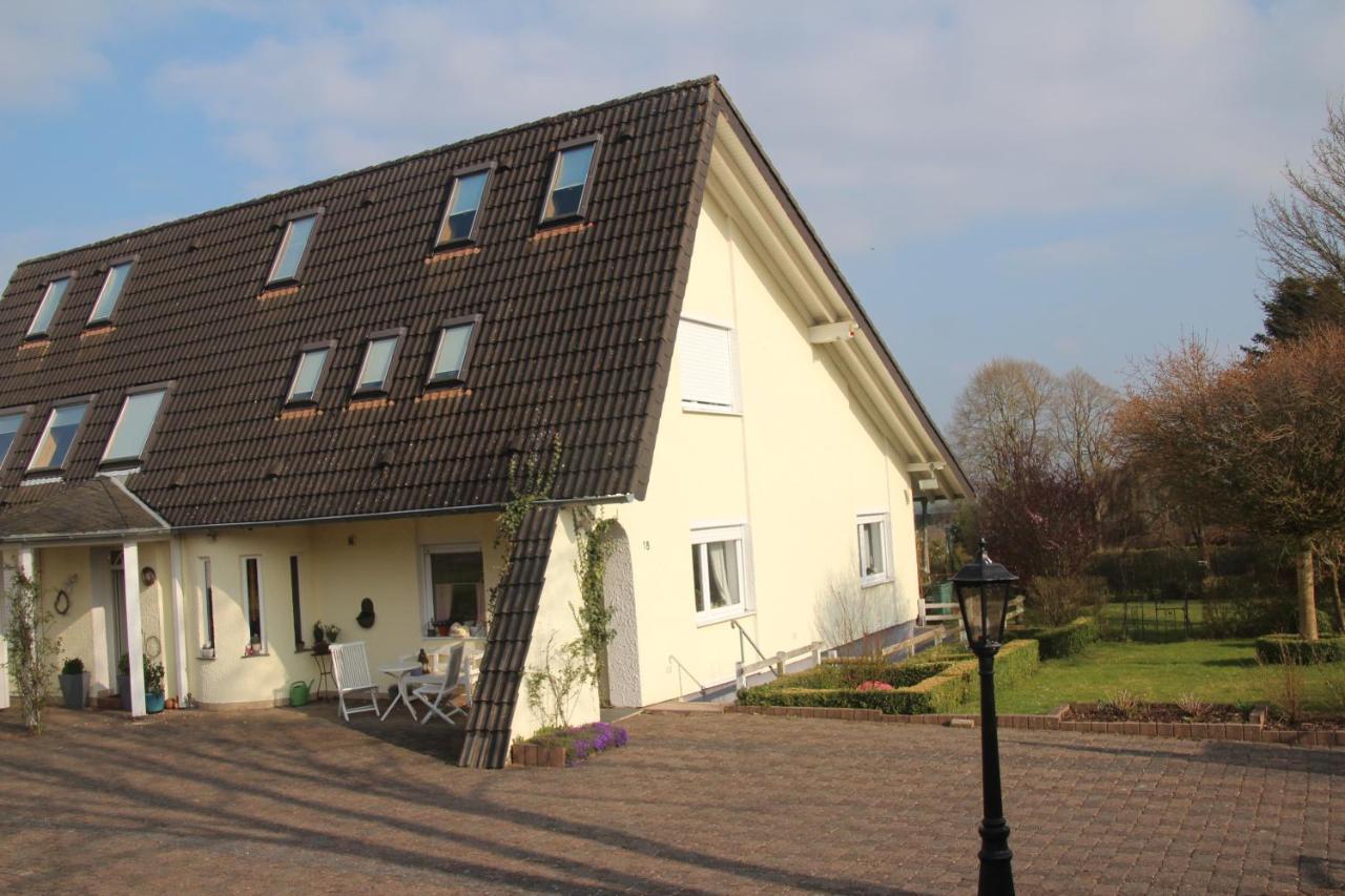Ferienwohnung Nett Blankenheim  Exterior photo